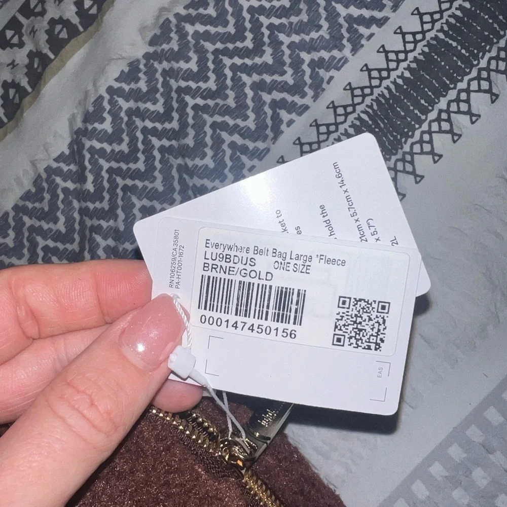 NWT‎ brown fleece 2L everywhere belt bag